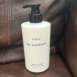 Byredo Bal D'Afrique Body Lotion with Black Pump